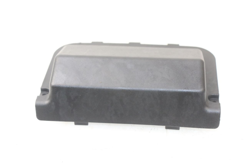 photo de CACHE BATTERIE APRILIA SR 2T 50 (2018 - 2022)