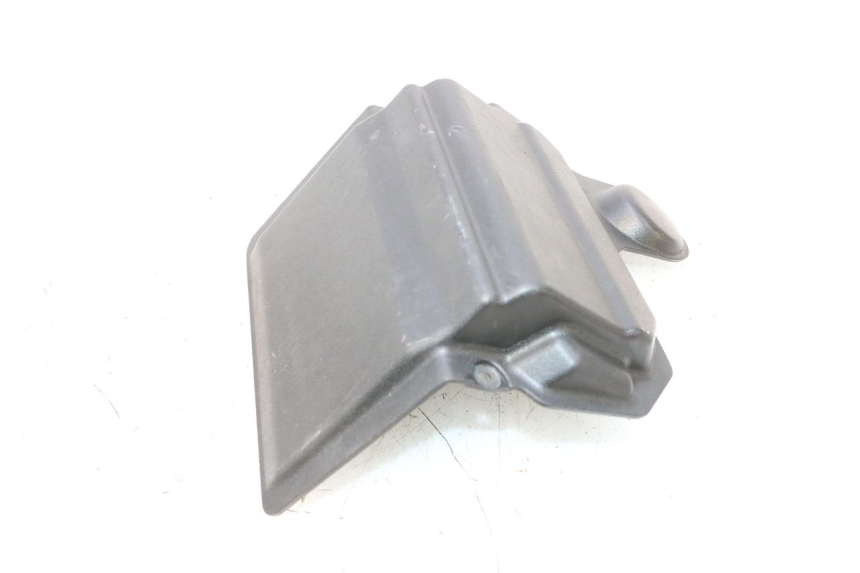 photo de CACHE BATTERIE APRILIA SR MOTARD 50 (2012 - 2018) - Zoom état d’usage