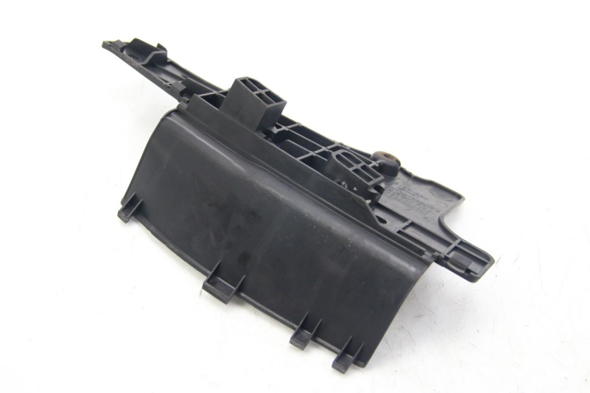 photo de CACHE BATTERIE SUZUKI BURGMAN 125 (2007 - 2014)