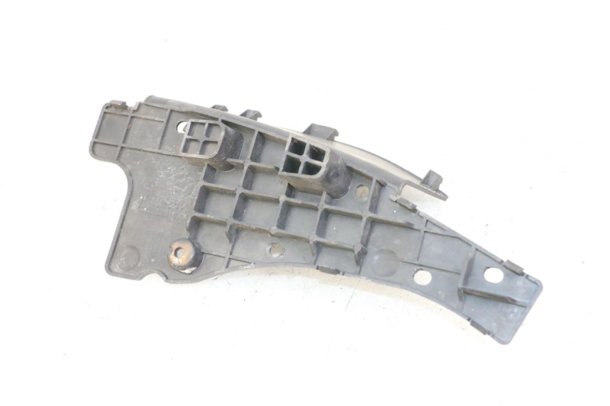 photo de CACHE BATTERIE SUZUKI BURGMAN 125 (2007 - 2014)