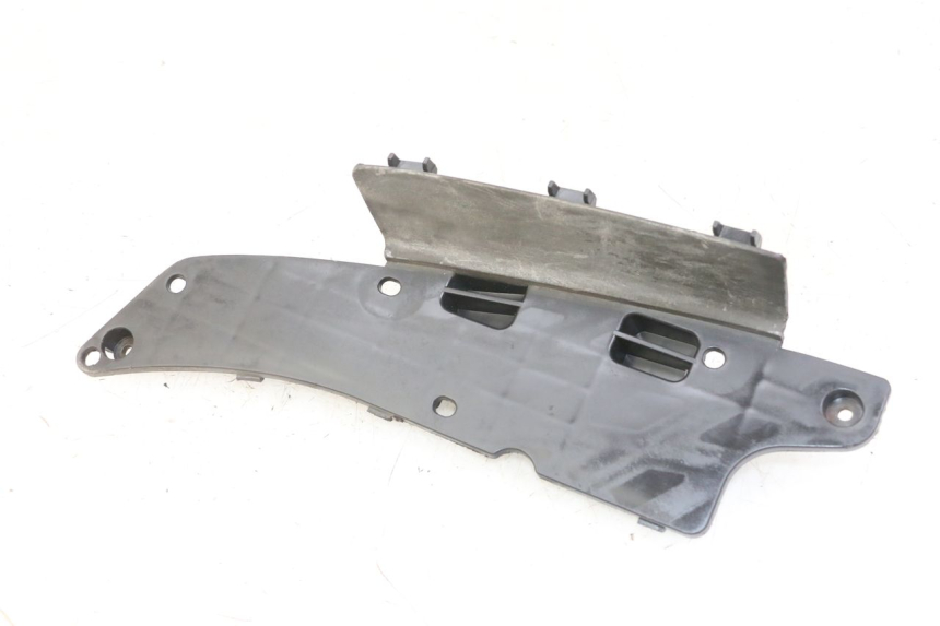 photo de CACHE BATTERIE SUZUKI UH BURGMAN 125 (2002 - 2006)