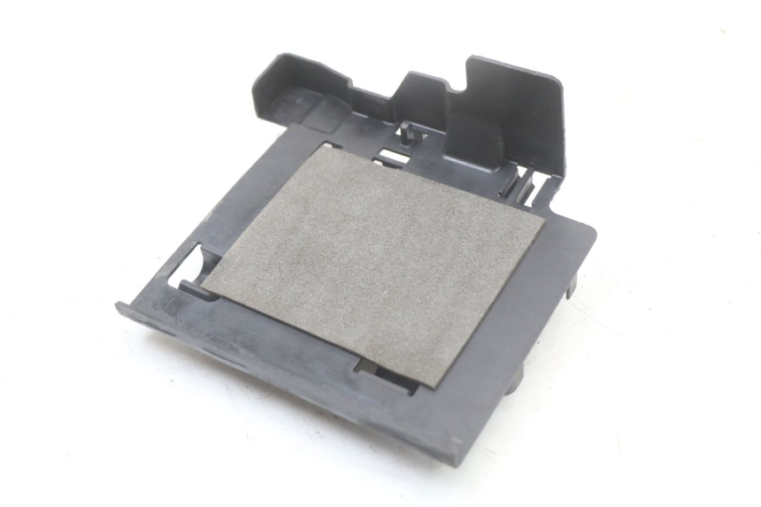 photo de CACHE BATTERIE YAMAHA XVS DRAG STAR DRAGSTAR 650 (1997 - 2007)