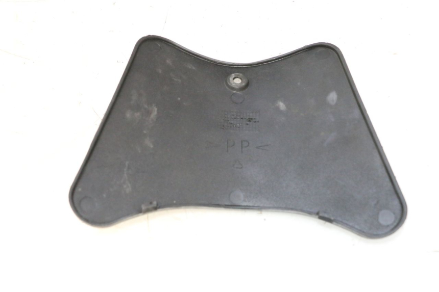 photo de CACHE BATTERIE YAMAHA YP MAJESTY 125 (2002 - 2006) - Autre angle de vue