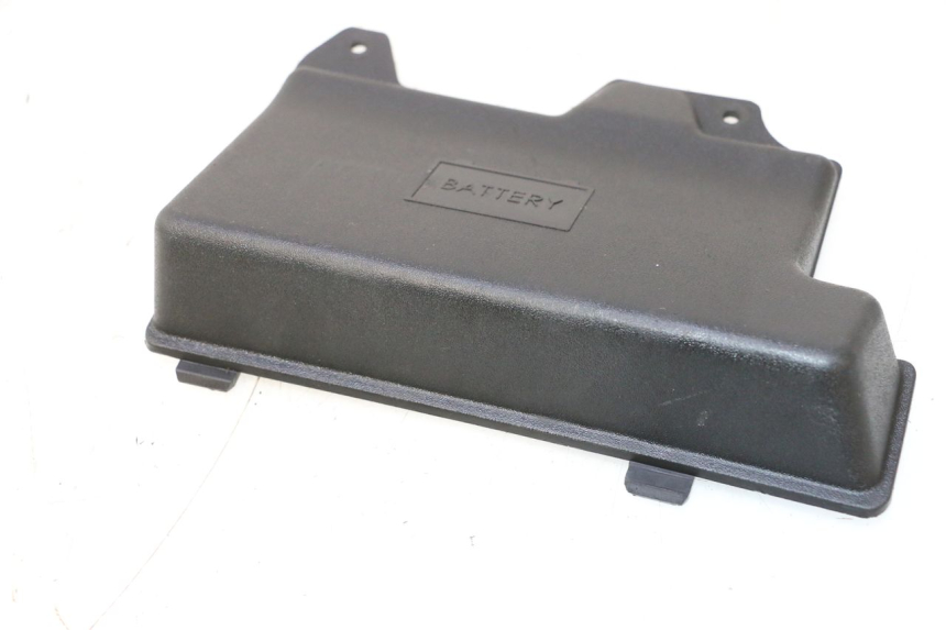 photo de CACHE BATTERIE PIAGGIO ZIP 2T 50 (2009 - 2019) - Autre angle de vue