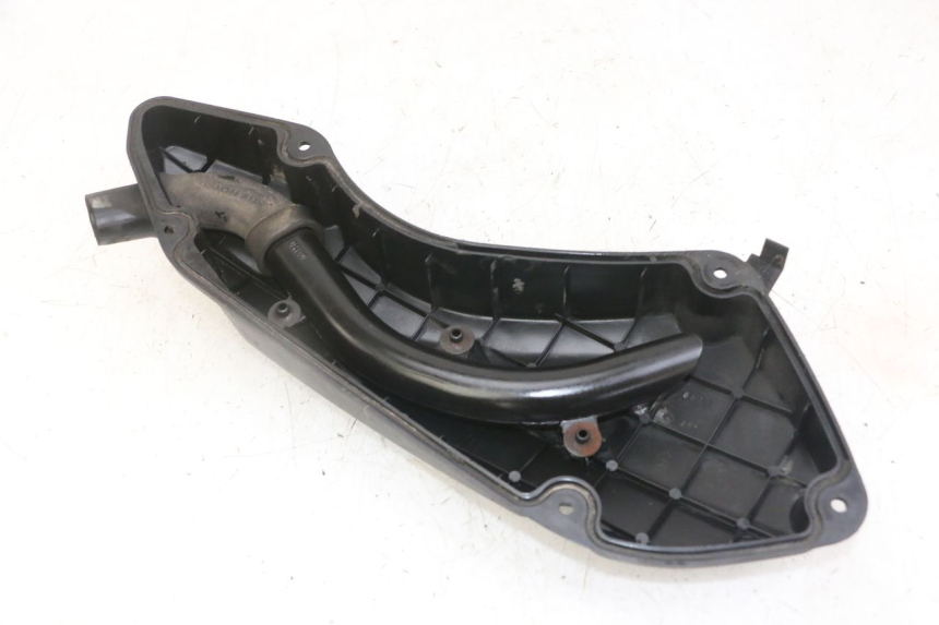 photo de CACHE BOITE AIR SUZUKI BURGMAN 125 (2007 - 2014)