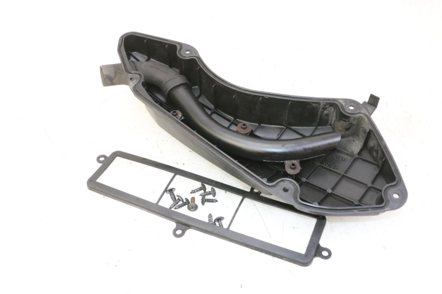 photo de CACHE BOITE AIR SUZUKI BURGMAN 125 (2007 - 2014) - Détail de la pièce
