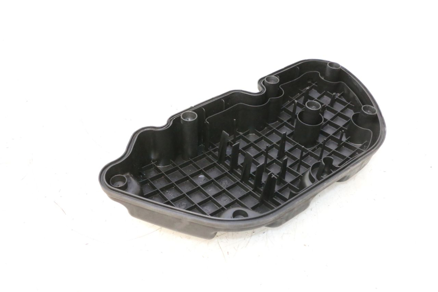 photo de CACHE BOITE AIR PIAGGIO MP3 125 (2006 - 2014) - Détail de la pièce