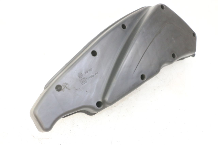 photo de CACHE BOITE AIR PEUGEOT SATELIS 125 (2013 - 2018)
