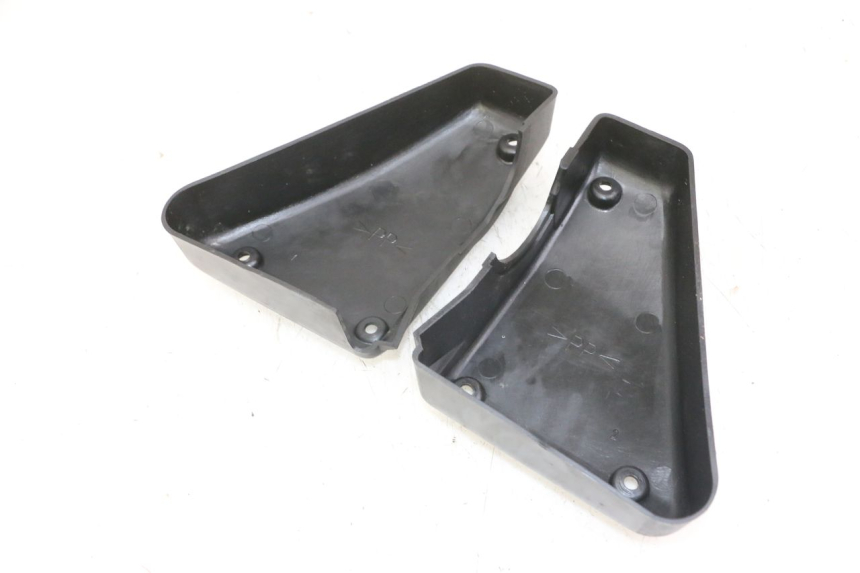 photo de CACHE BOITE AIR YAMAHA FZS FAZER 600 (2001 - 2003)