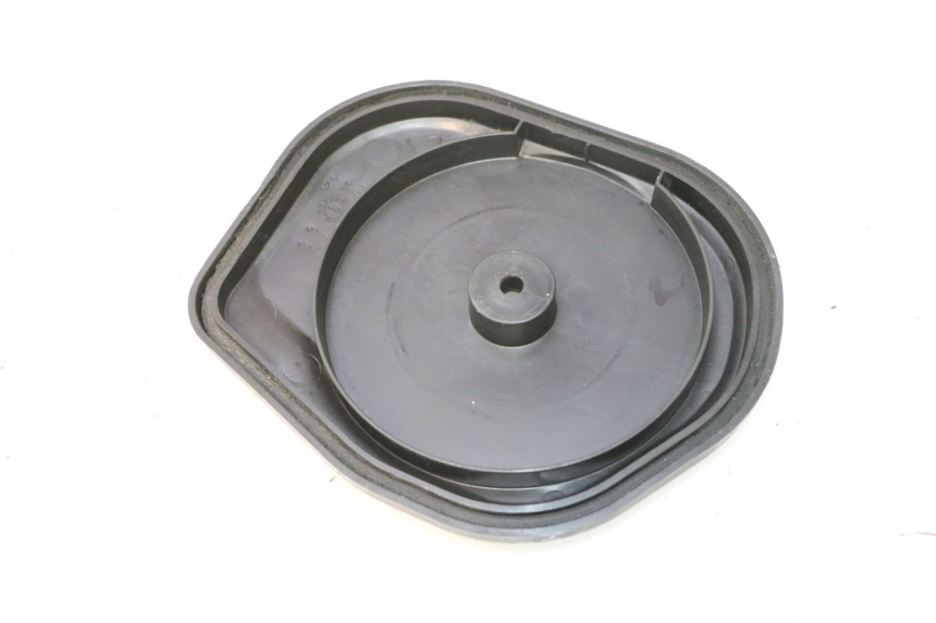 photo de CACHE BOITE AIR YAMAHA YP MAJESTY 125 (2002 - 2006) - Détail de la pièce