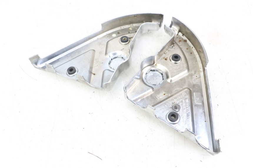 photo de Side frame cover HYOSUNG GV AQUILA 125 (2000 - 2004) - Autre angle de vue