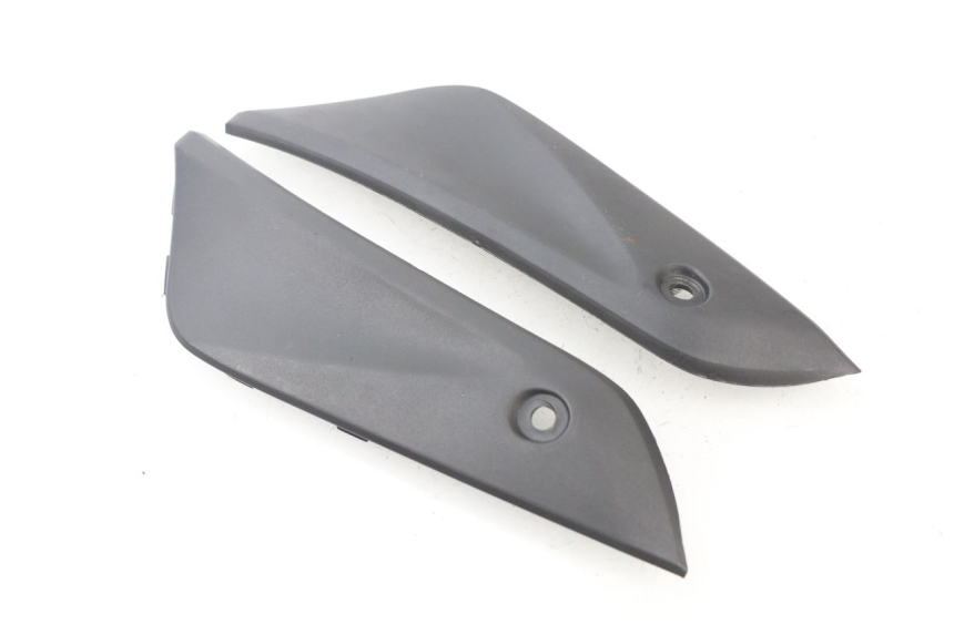 photo de CACHE CHASSIS LATERAL HONDA CBR RR FIREBLADE 1000 (2006 - 2007) - Détail de la pièce