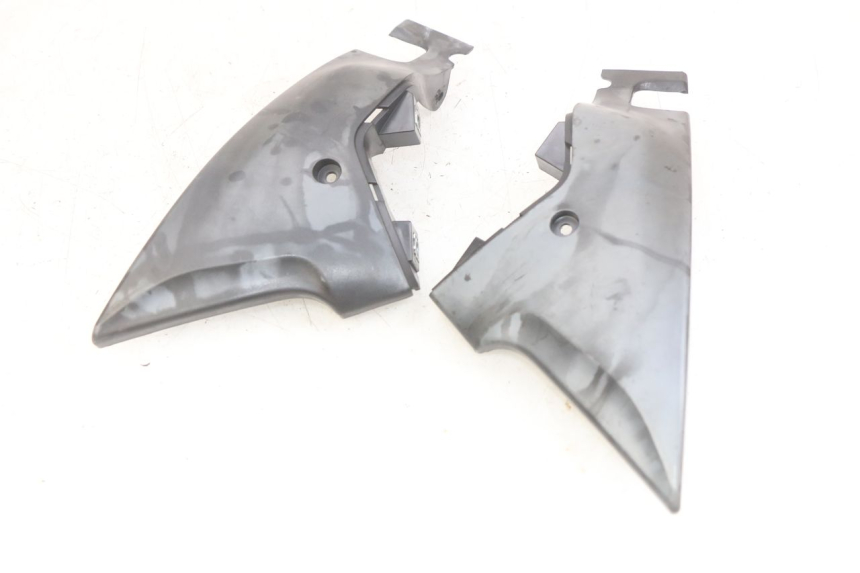 photo de CACHE CHASSIS LATERAL DAELIM VJ ROADWIN FI 125 (2008 - 2017)