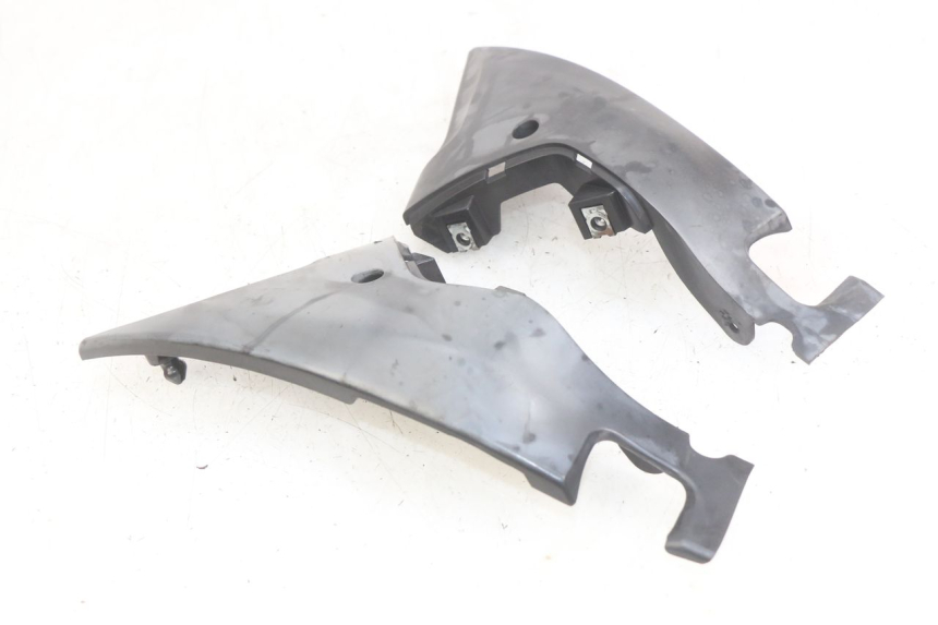 photo de CACHE CHASSIS LATERAL DAELIM VJ ROADWIN FI 125 (2008 - 2017)