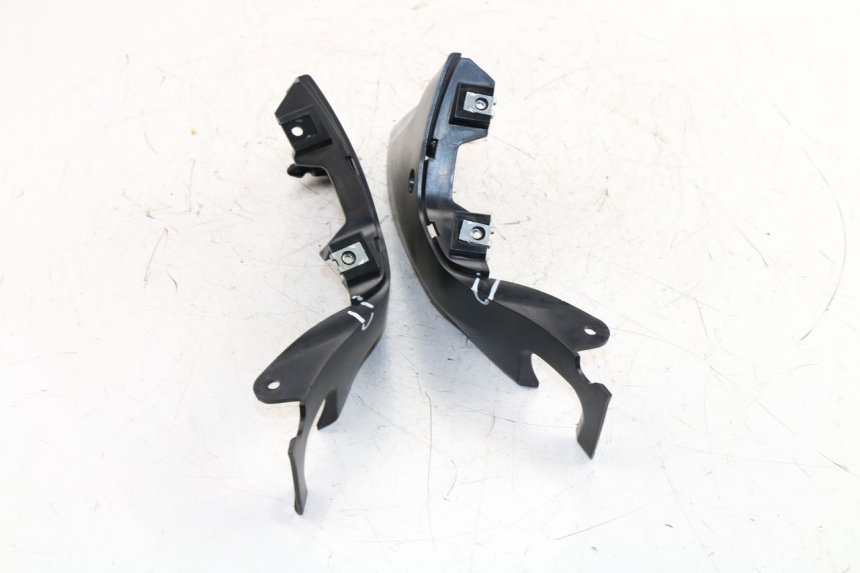 photo de CACHE CHASSIS LATERAL DAELIM VJ ROADWIN FI 125 (2008 - 2017)