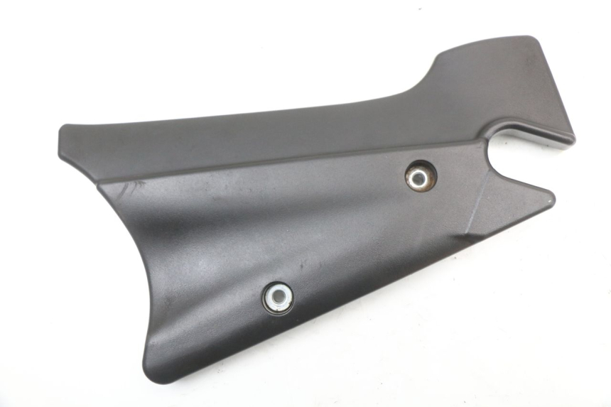 photo de CACHE CHASSIS LATERAL DAELIM VL DAYSTAR 125 (2000 - 2011)