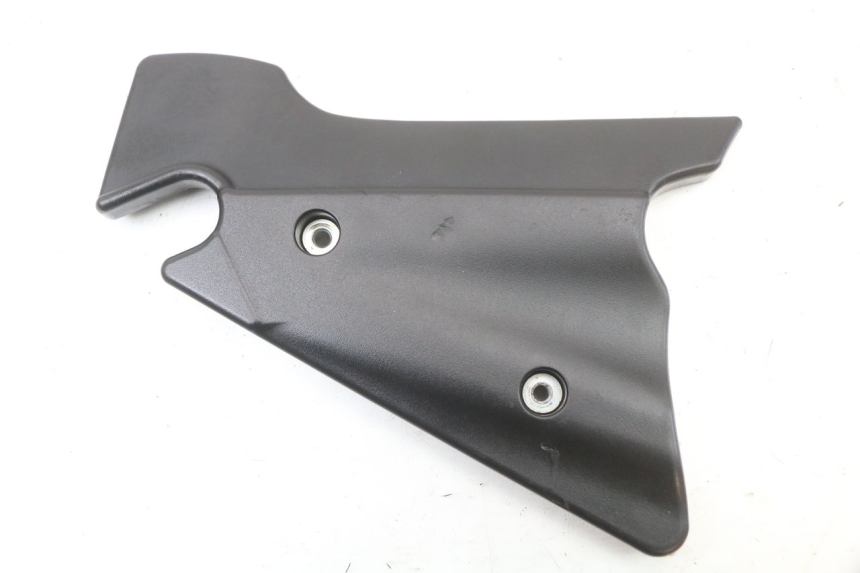 photo de CACHE CHASSIS LATERAL DAELIM VL DAYSTAR 125 (2000 - 2011)