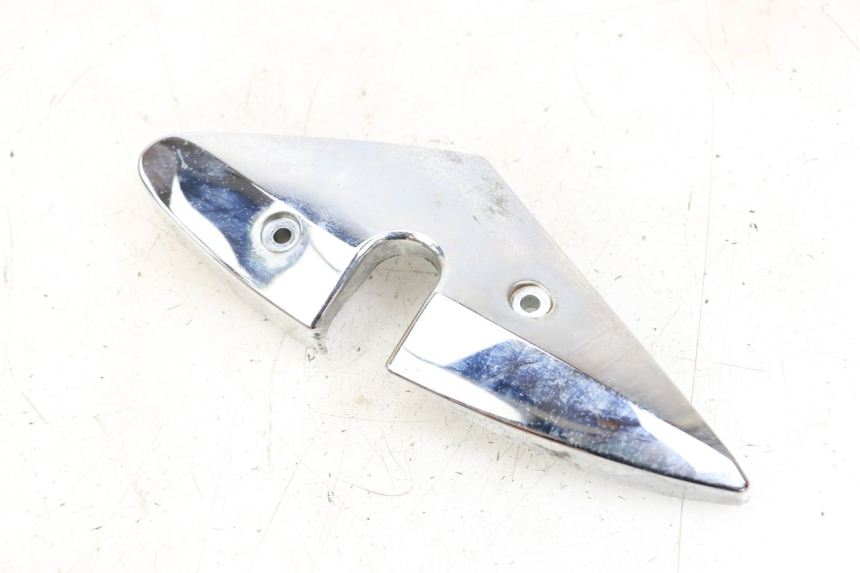 photo de Right side lateral frame cover HYOSUNG GV AQUILA 125 (2000 - 2004) - Gros plan technique