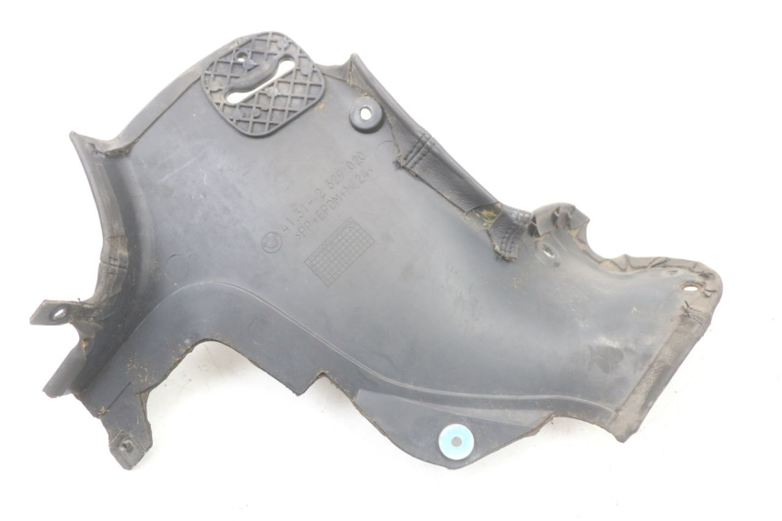 photo de CACHE CHASSIS LATERAL DROIT BMW C1 125 (2000 - 2003)