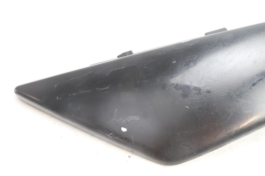 photo de CACHE CHASSIS LATERAL DROIT MBK DAKOTA 50 (2003 - 2008) - Détail de la pièce