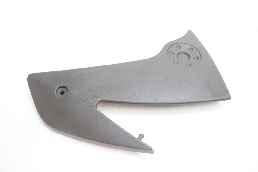 photo de CACHE CHASSIS LATERAL DROIT KAWASAKI ER-6 ER6 N 650 (2005 - 2009) - Détail de la pièce