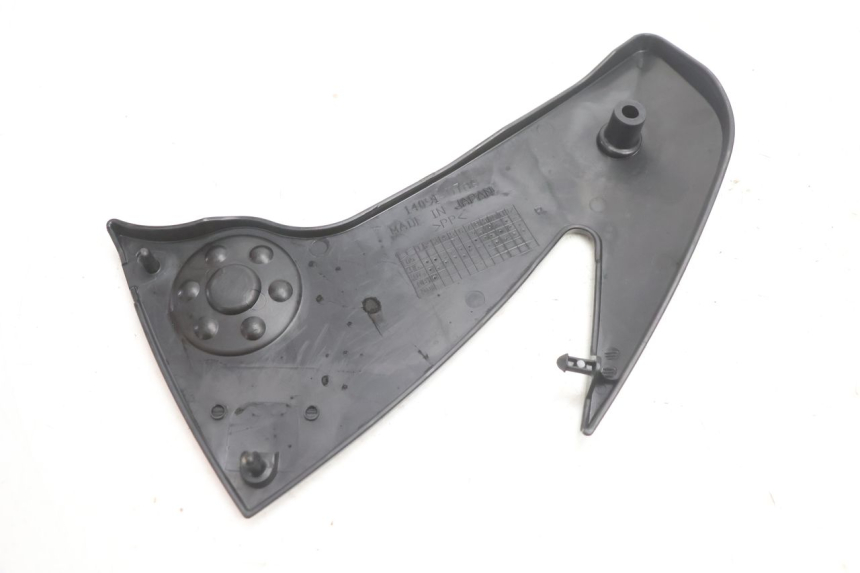 photo de CACHE CHASSIS LATERAL DROIT KAWASAKI ER-6 ER6 N 650 (2005 - 2009) - Vue d’ensemble