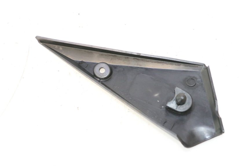 photo de CACHE CHASSIS LATERAL DROIT SUZUKI GSF N BANDIT 1200 (2001 - 2005) - Détail de la pièce