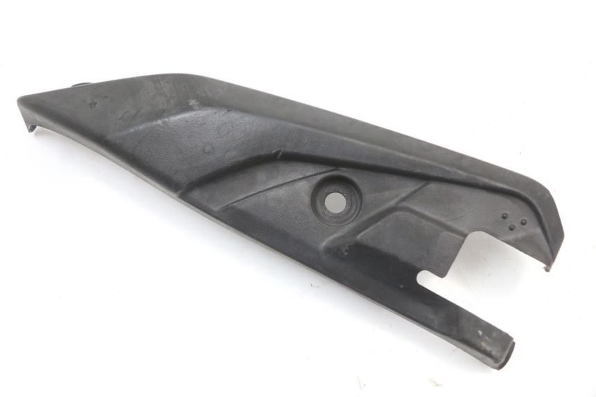 photo de CACHE CHASSIS LATERAL DROIT HONDA SH ABS 125 (2012 - 2017)