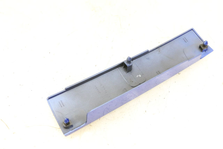 photo de CACHE CHASSIS LATERAL DROIT KAWASAKI GTR 1000 (1994 - 2004)