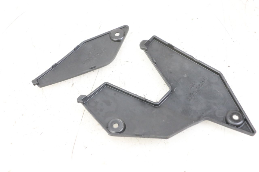 photo de CACHE CHASSIS LATERAL DROIT KAWASAKI VERSYS ABS 650 (2015 - 2018)