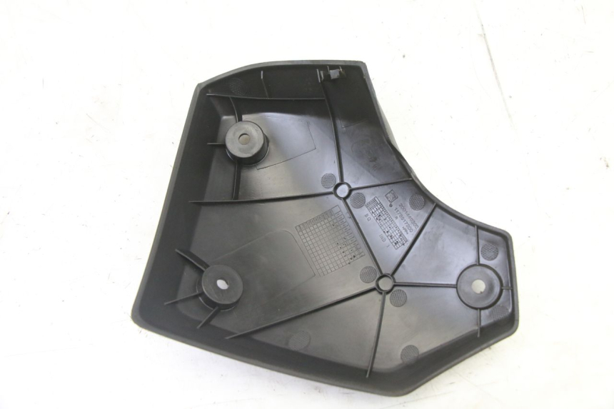 photo de CACHE CHASSIS LATERAL DROIT PEUGEOT KISBEE 4T 50 (2018 - 2022)