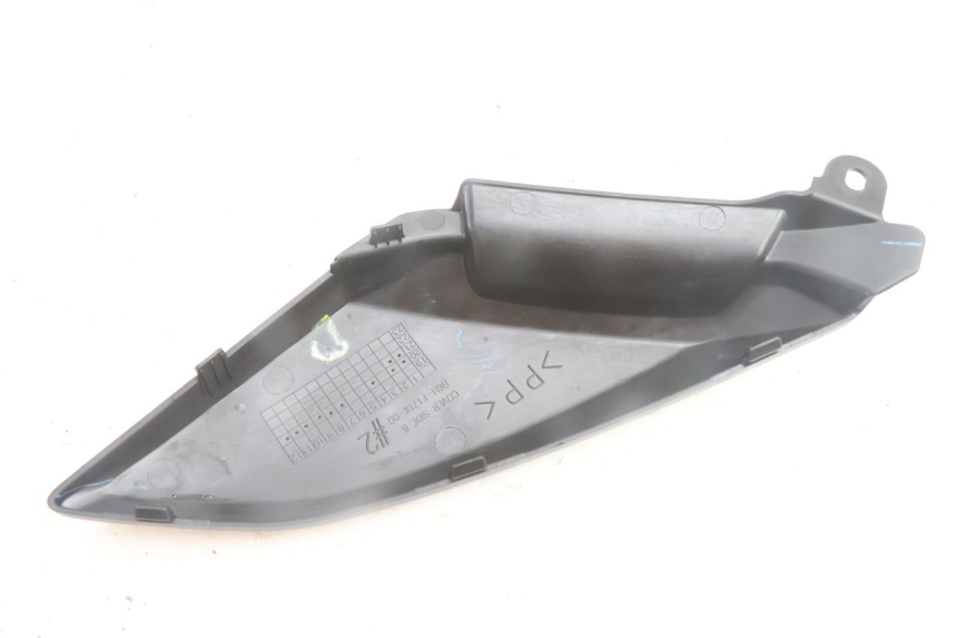 photo de CACHE CHASSIS LATERAL DROIT YAMAHA N-MAX NMAX 125 (2021 - 2024) - Autre angle de vue
