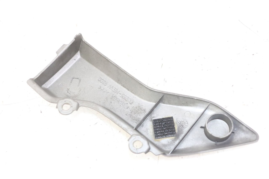 photo de CACHE CHASSIS LATERAL DROIT HONDA NTV DEAUVILLE ABS 700 (2007 - 2016)