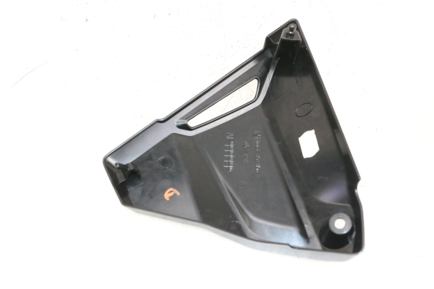 photo de CACHE CHASSIS LATERAL DROIT BMW R GS 1250 (2021 - 2024) - Détail de la pièce