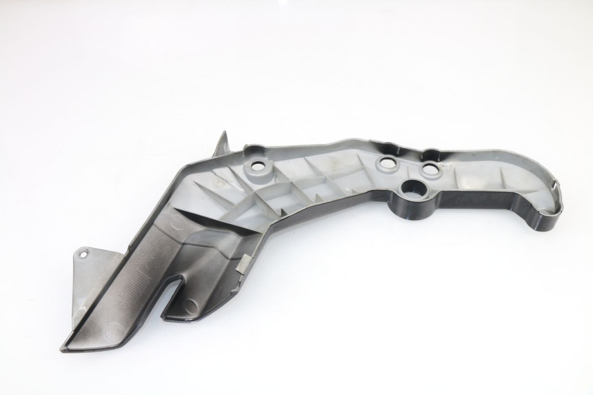 photo de CACHE CHASSIS LATERAL DROIT RIEJU RS3 50 (2010 - 2018)