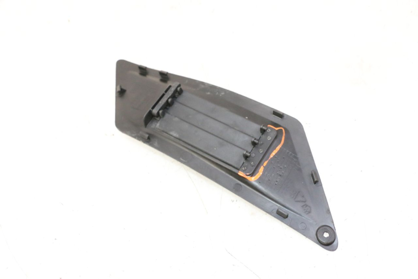 photo de CACHE CHASSIS LATERAL DROIT GILERA RUNNER SP 50 (2009 - 2017)