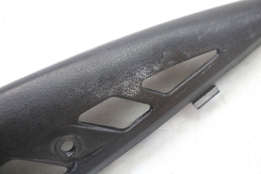 photo de CACHE CHASSIS LATERAL DROIT HONDA ST PAN EUROPEAN 1300 (2002 - 2013)