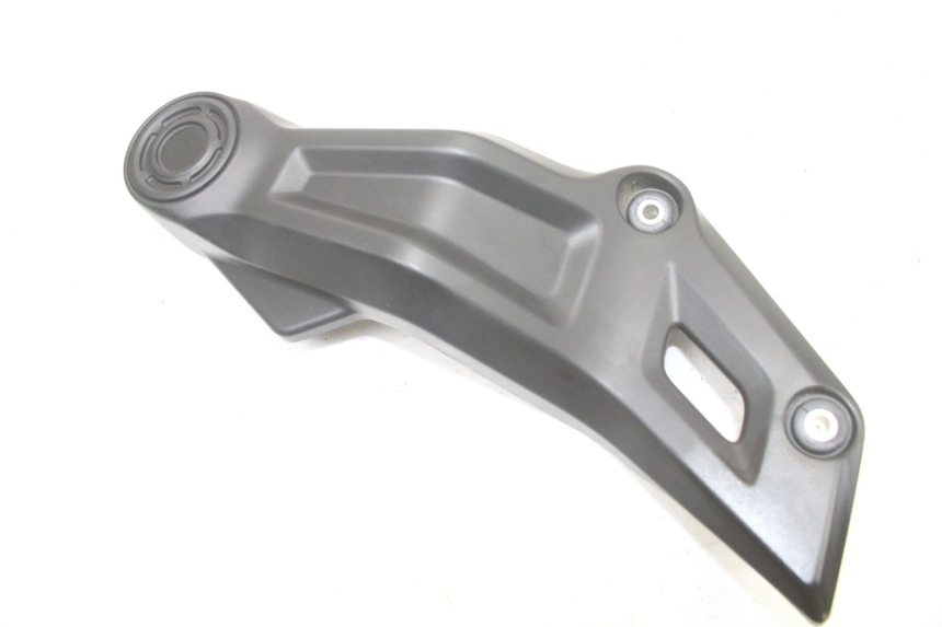 photo de CACHE CHASSIS LATERAL DROIT YAMAHA TRACER 7 700 (2020 - 2024) - Détail de la pièce