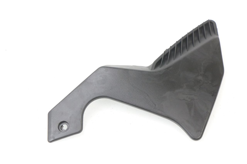 photo de CACHE CHASSIS LATERAL DROIT HONDA VFR F 1200 (2010 - 2015) - Autre angle de vue