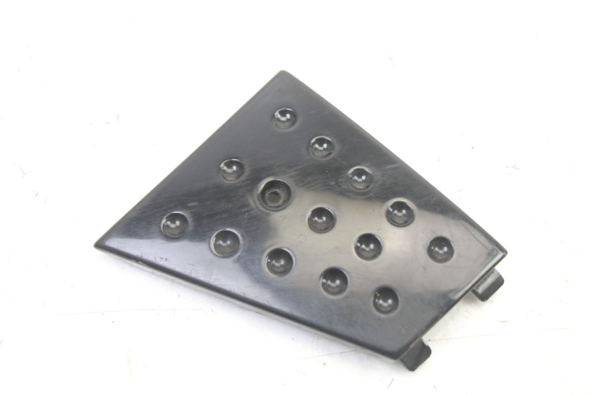 photo de CACHE CHASSIS LATERAL DROIT PIAGGIO XEVO - X EVO 125 (2007 - 2016)
