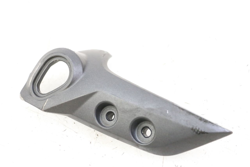 photo de CACHE CHASSIS LATERAL DROIT YAMAHA FZ6 FAZER S2 600 (2007 - 2011)