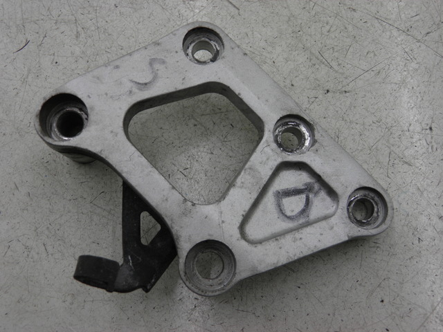 photo de CACHE CHASSIS LATERAL DROIT YAMAHA TDM 850 (1996 - 2001)