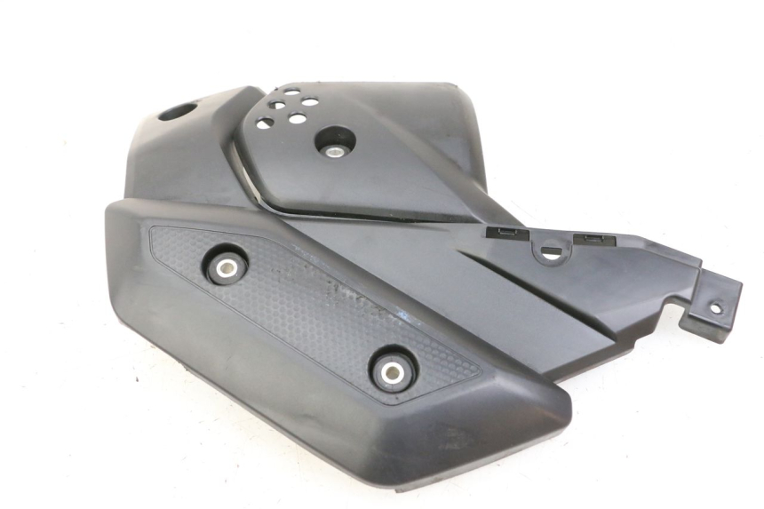 photo de CACHE CHASSIS LATERAL DROIT YAMAHA XJ6 ABS 600 (2008 - 2016)