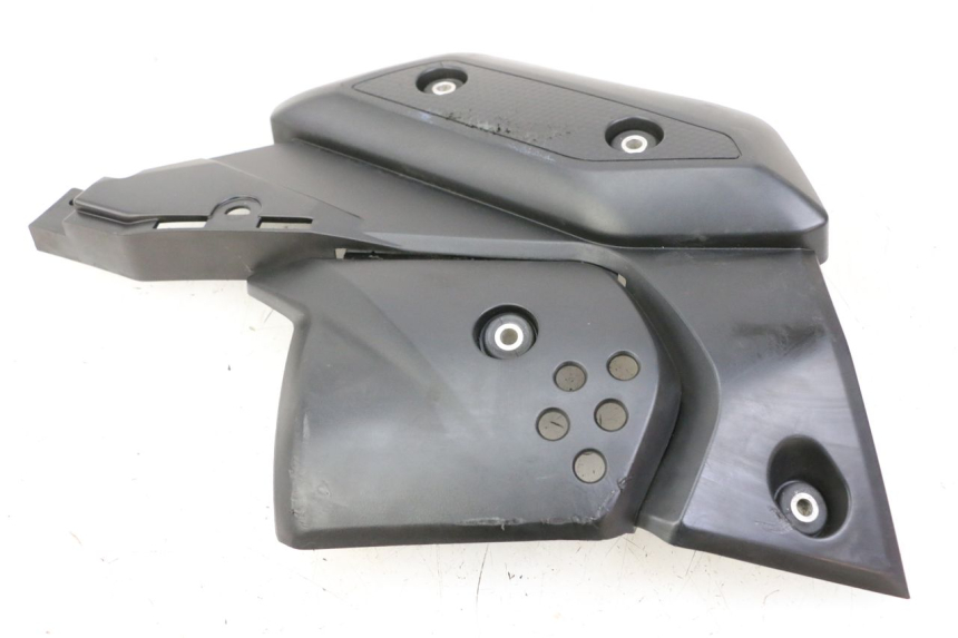 photo de CACHE CHASSIS LATERAL DROIT YAMAHA XJ6 ABS 600 (2008 - 2016)