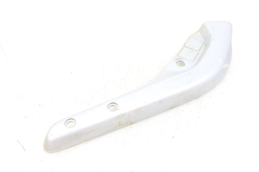 photo de CACHE CHASSIS LATERAL GAUCHE APRILIA CLASSIC 125 (1995 - 2001)