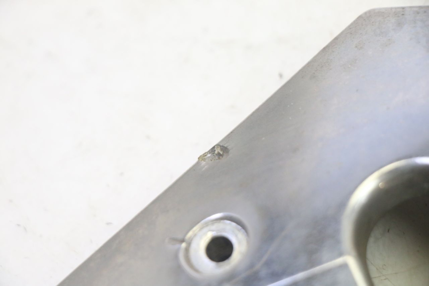 photo de CACHE CHASSIS LATERAL GAUCHE HYOSUNG GV AQUILA 125 (2000 - 2004)