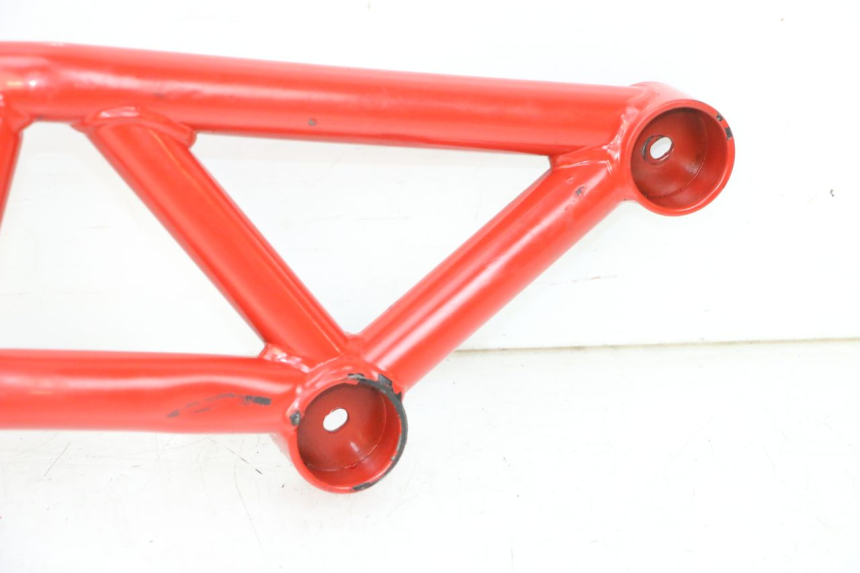 photo de CACHE CHASSIS LATERAL GAUCHE MAG POWER BOMBERS 4T 50 (2016 - 2026) - État de surface