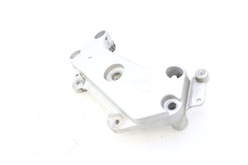 photo de CACHE CHASSIS LATERAL GAUCHE HONDA CB F HORNET 600 (2005 - 2006) - Gros plan technique