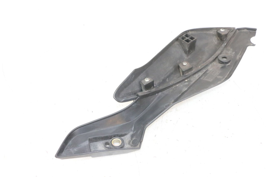 photo de CACHE CHASSIS LATERAL GAUCHE KSR CODE 125 (2018 - 2020) - Autre angle de vue