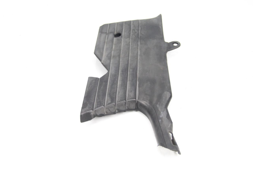 photo de CACHE CHASSIS LATERAL GAUCHE HONDA CBR F SC21 1000 (1986 - 1992)